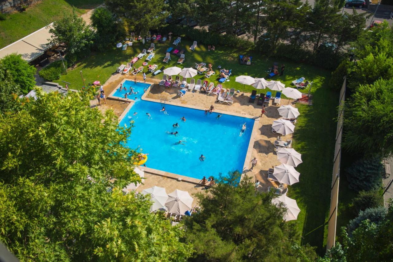 President Hotel By Hrazdan Hotel Cjsc Erevan Exterior foto